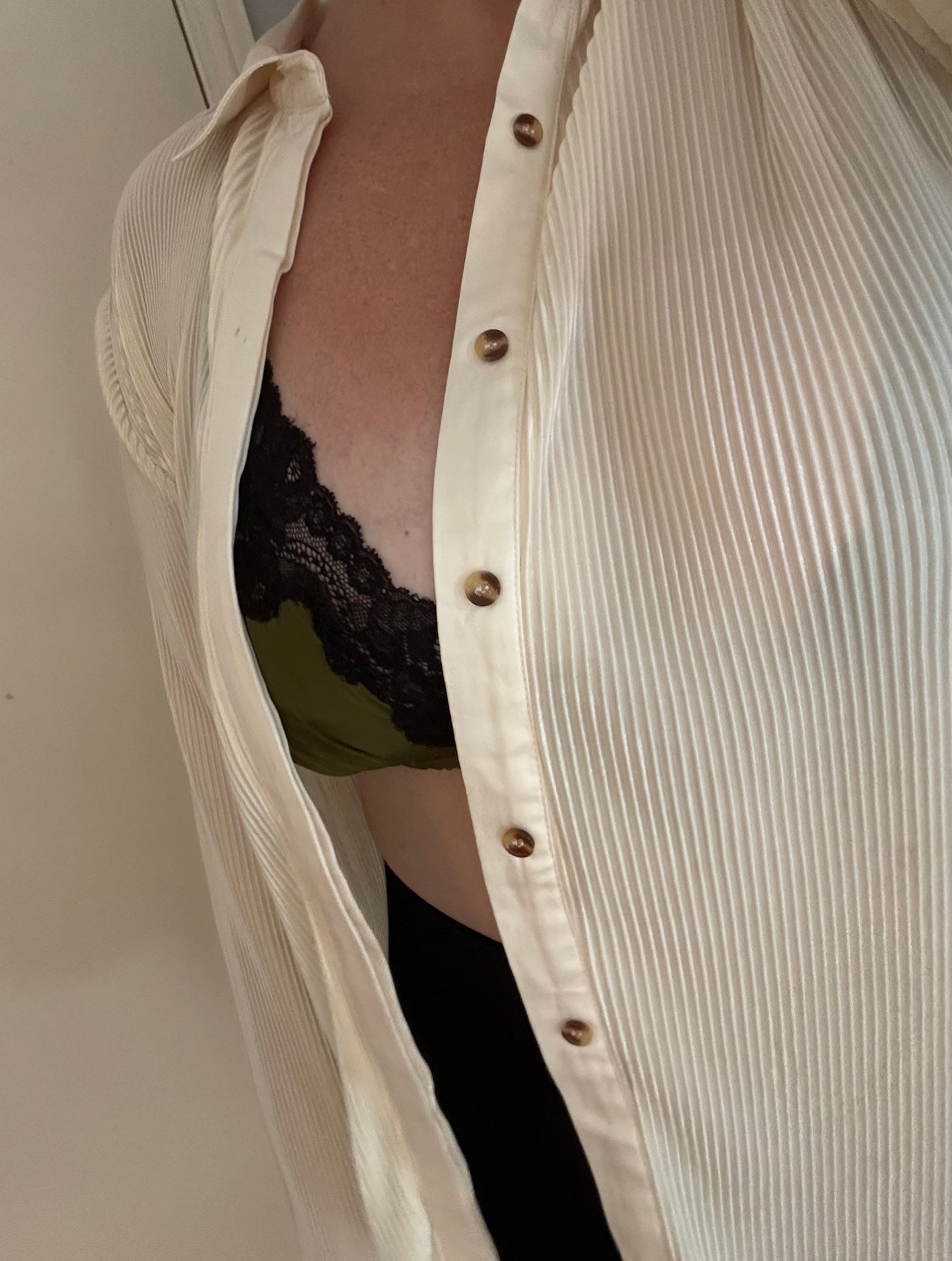 THE POSITANO BLOUSE | BEIGE