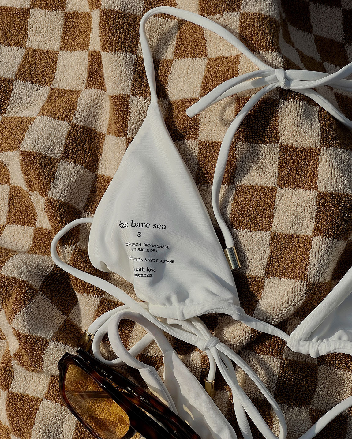KENDALL Triangle Top | IVORY