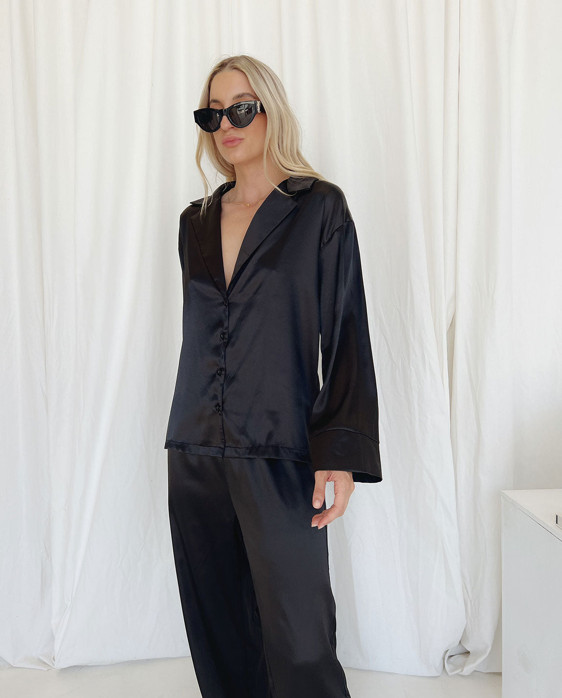 HILLARY SATIN PYJAMA SET | BLACK