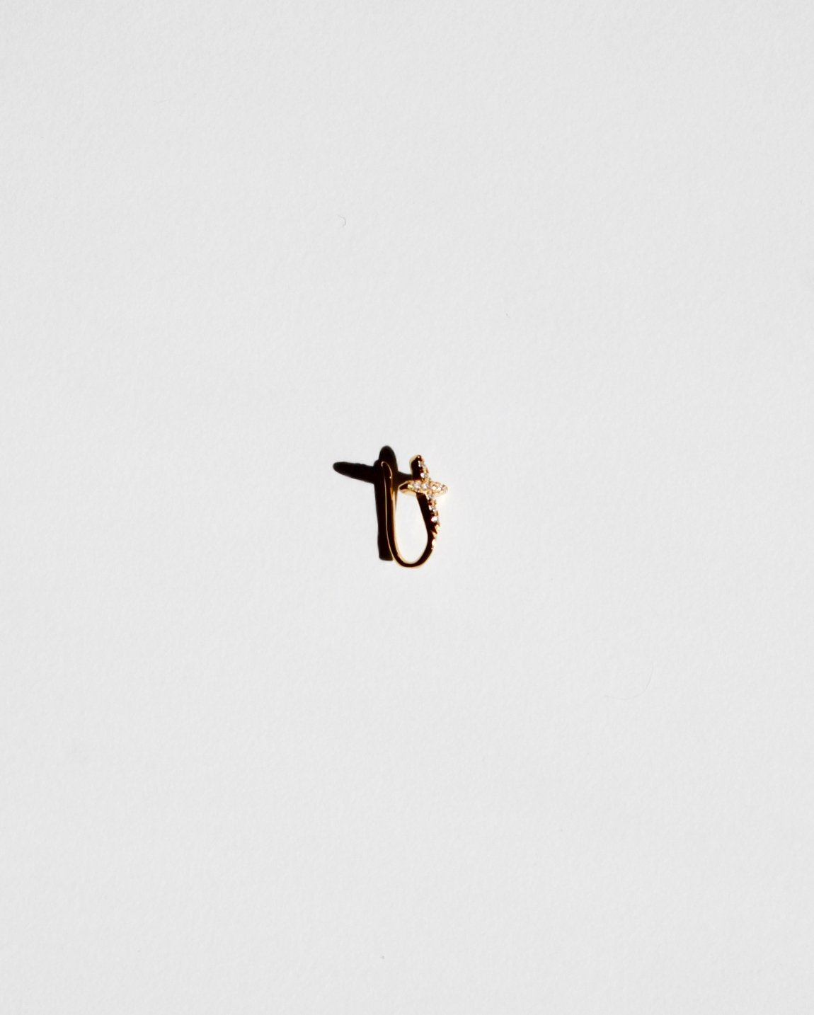 LYLA Cross Ear Cuff