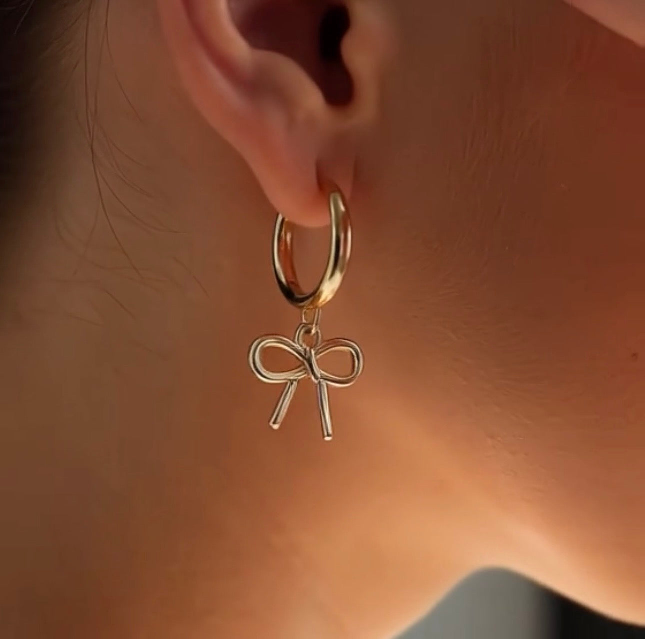 BOW EARRINGS