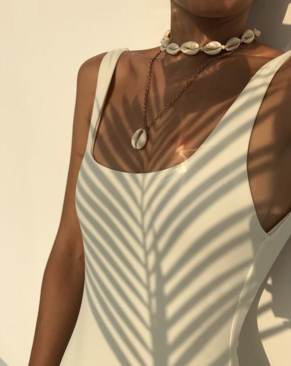 LILY Shell Choker