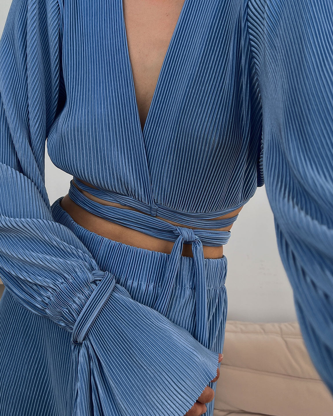 THE VERONA WRAP TOP | BLUE